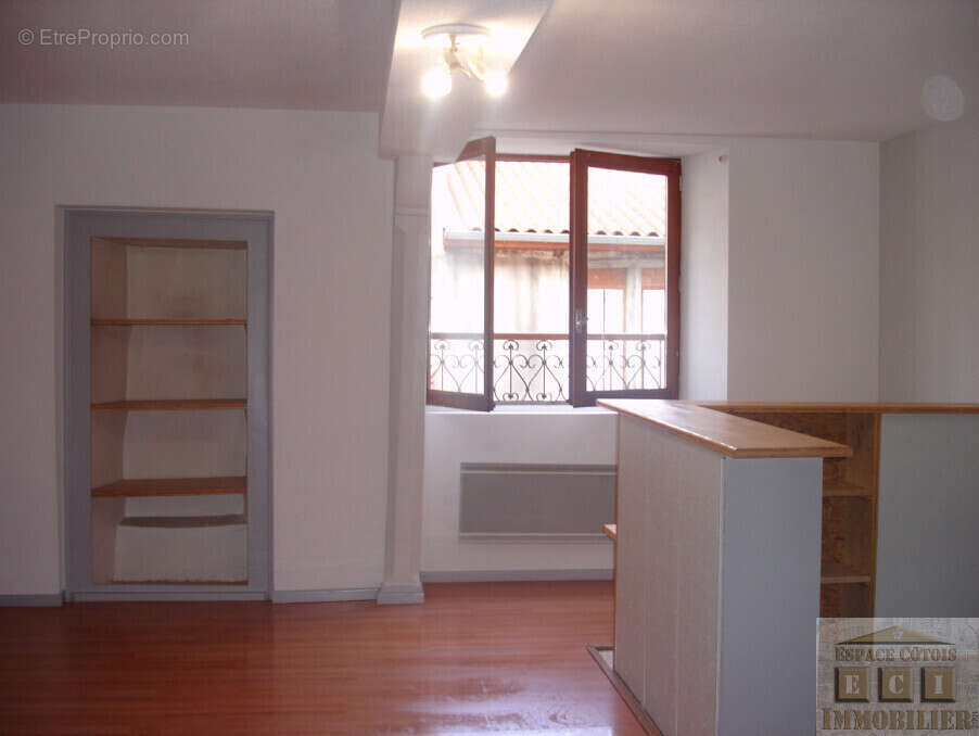 Appartement à LA COTE-SAINT-ANDRE