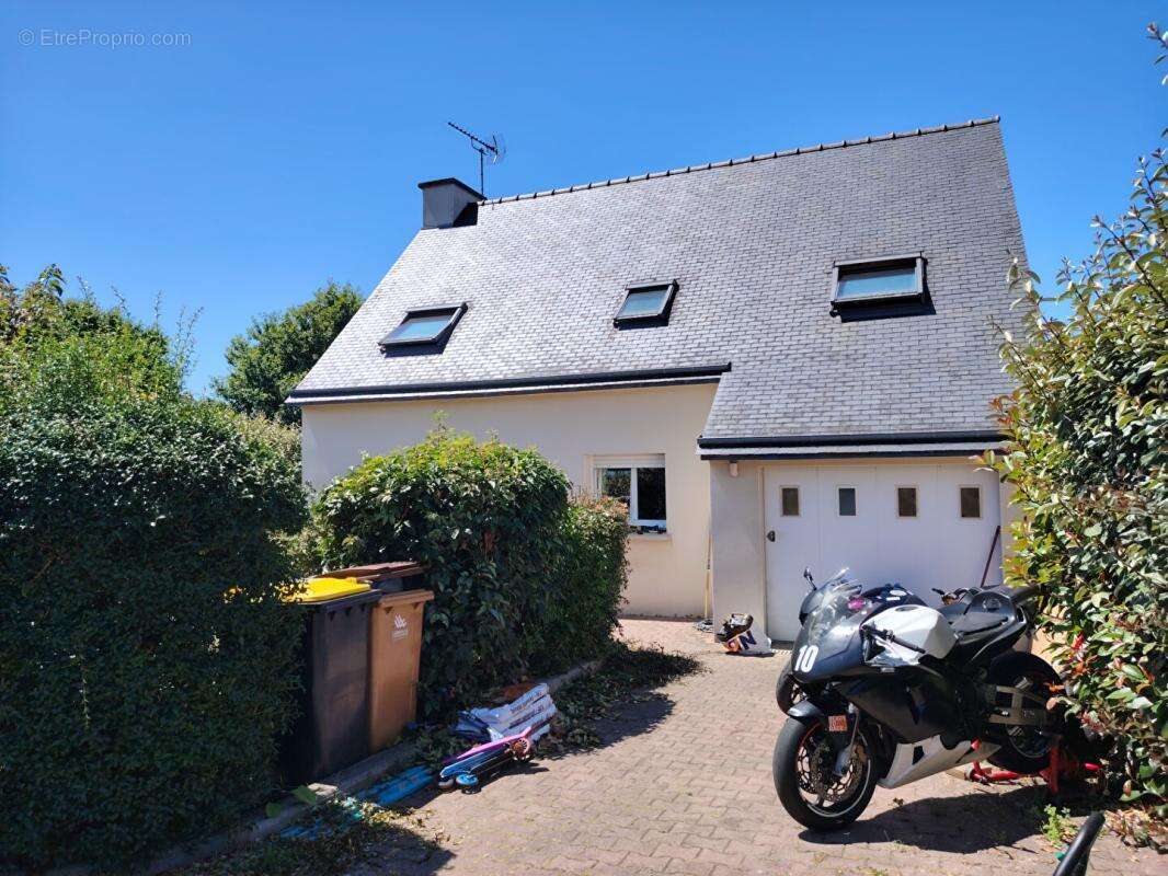 Maison Pommeret 7 pièce(s) 106 m2 - photo 2