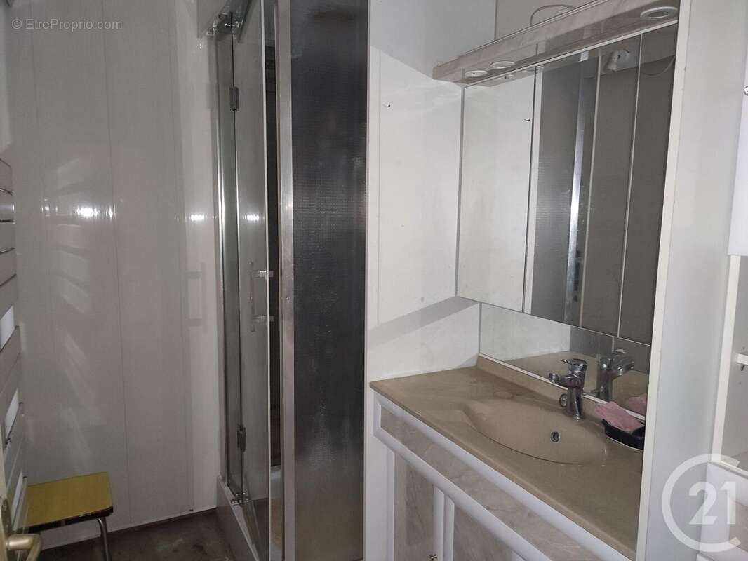 Maison à SUILLY-LA-TOUR