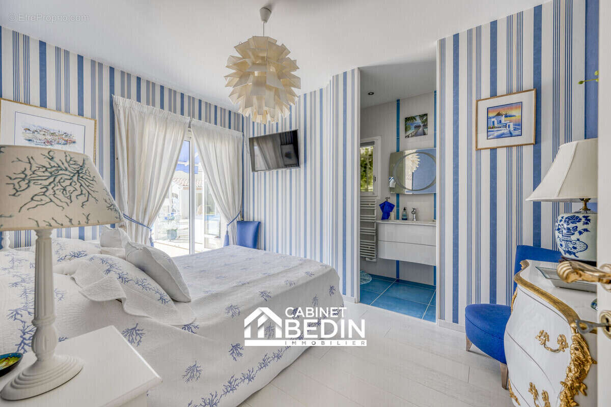 Maison 195 m² à Pessac  - photo 3