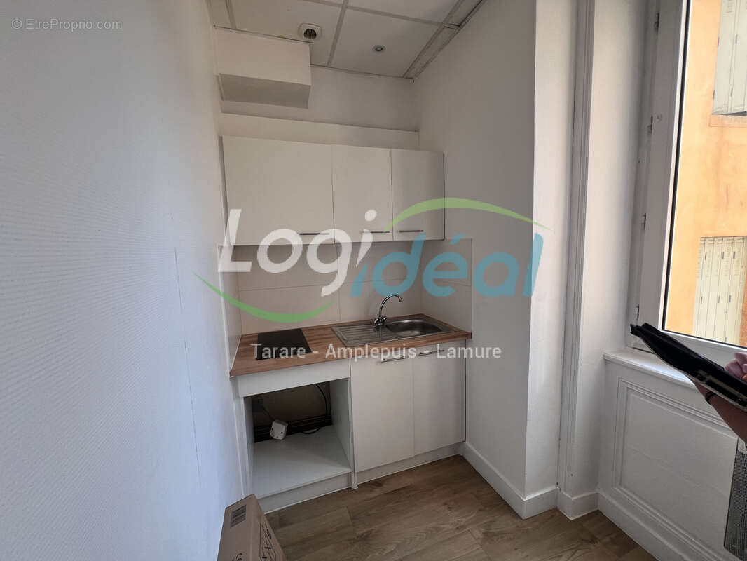 Immeuble de rapport   Centre-ville de Tarare   Investissement locatif clé en main - photo 2