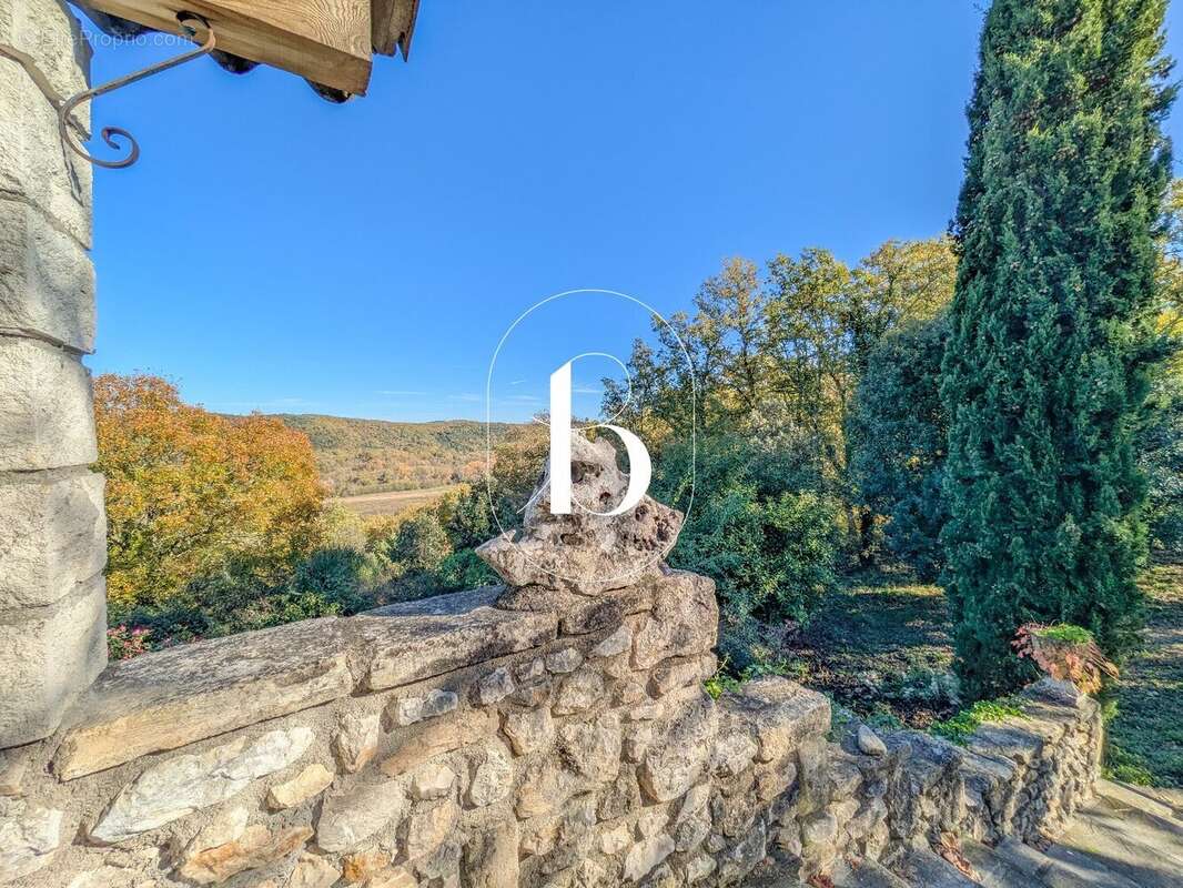 Maison 87 m² à Barjac  - photo 2