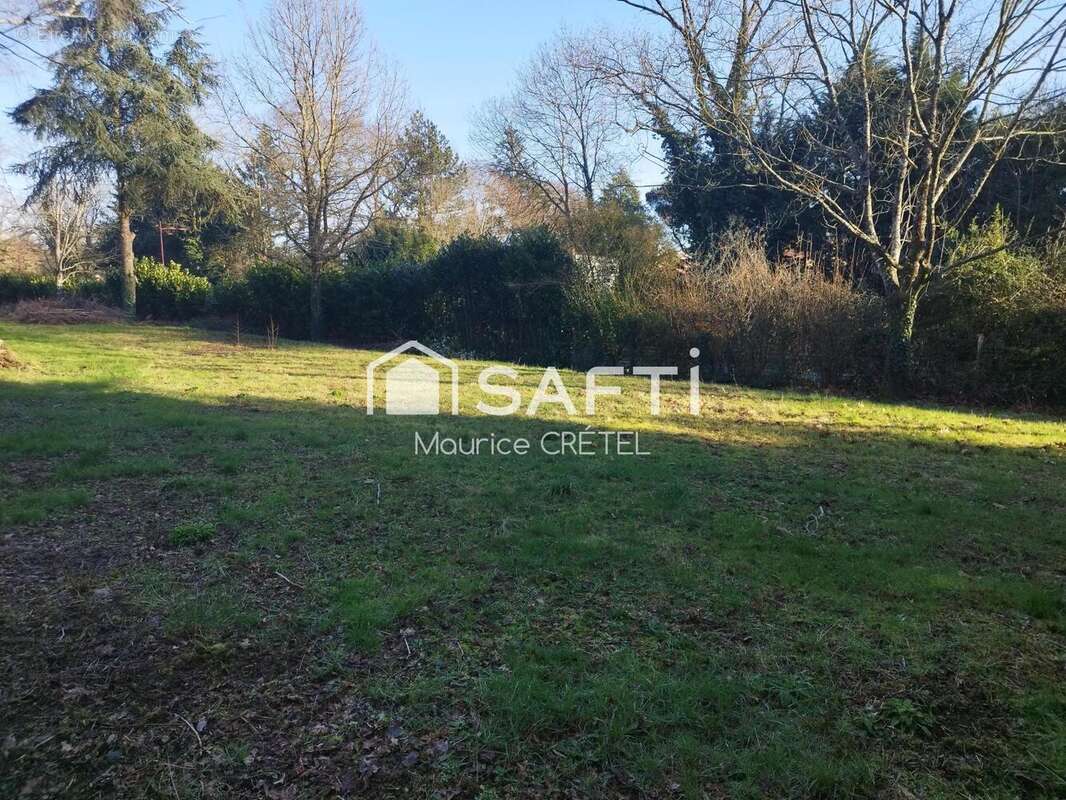 Photo 2 - Terrain à LA FERRIERE