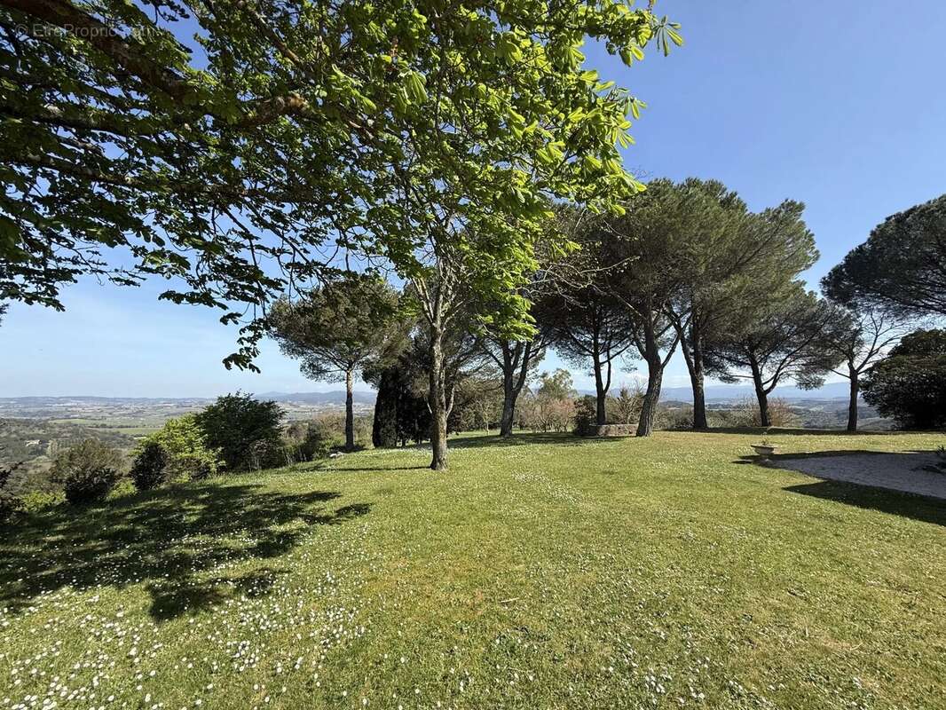Grande propriété du 17ème siècle avec des vues majestueuses - photo 20