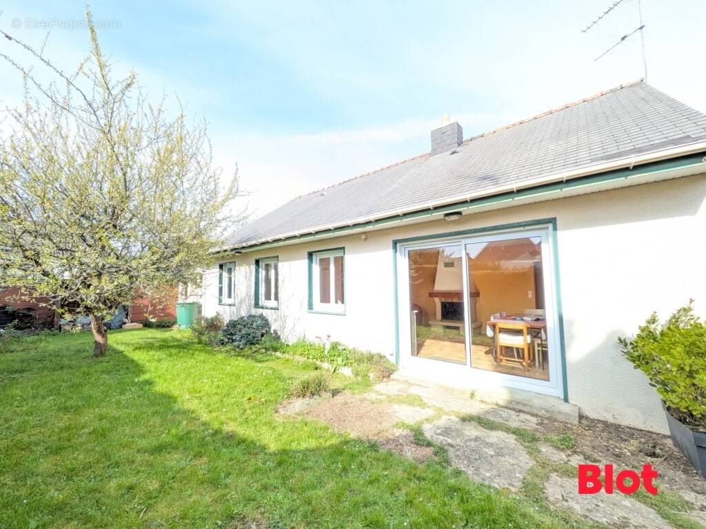 Maison à THORIGNE-FOUILLARD