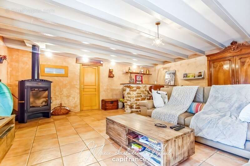 Maison à SAINT-BENIGNE