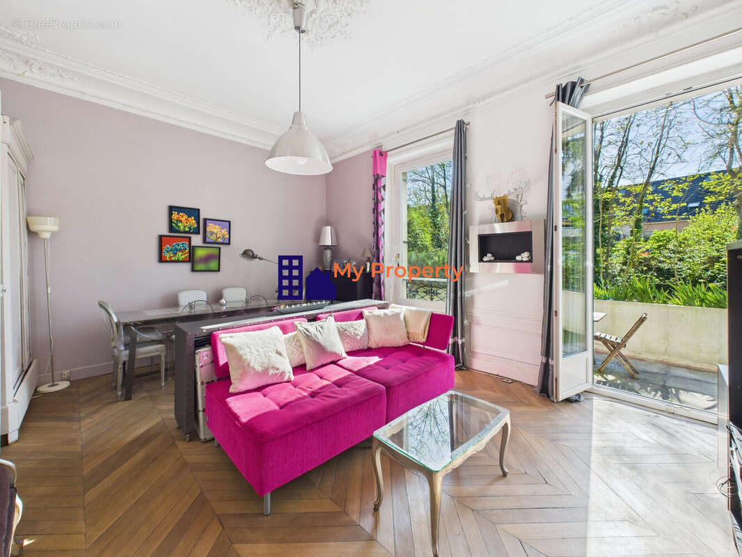 Appartement à HOUILLES