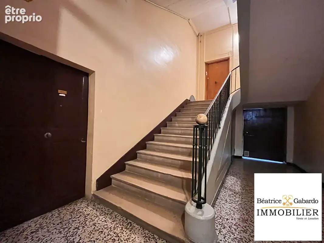 Appartement Belleville 3 pièce(s) 57 m2 - photo 2