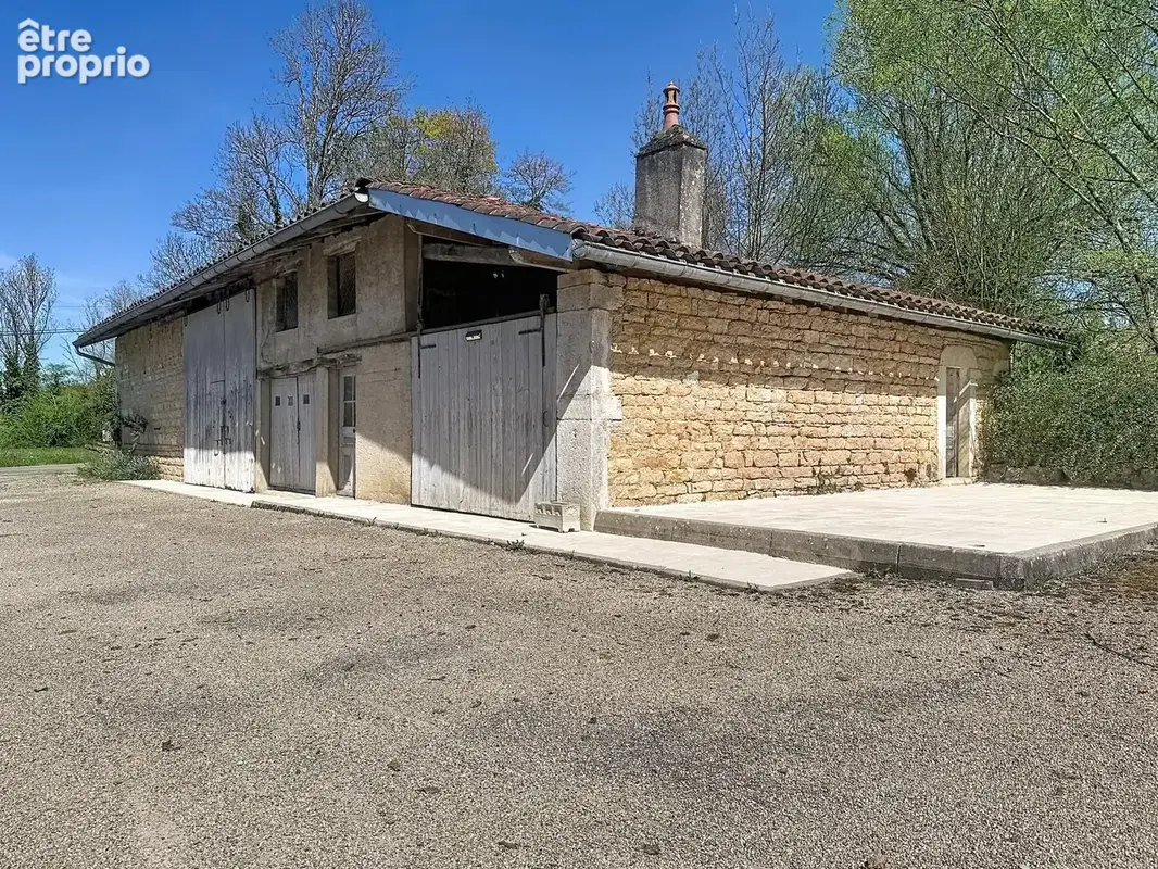 Moulin d’origine XVème siècle - Propriété de caractère avec droit d’eau - 1,6 ha - DPE A - photo 18