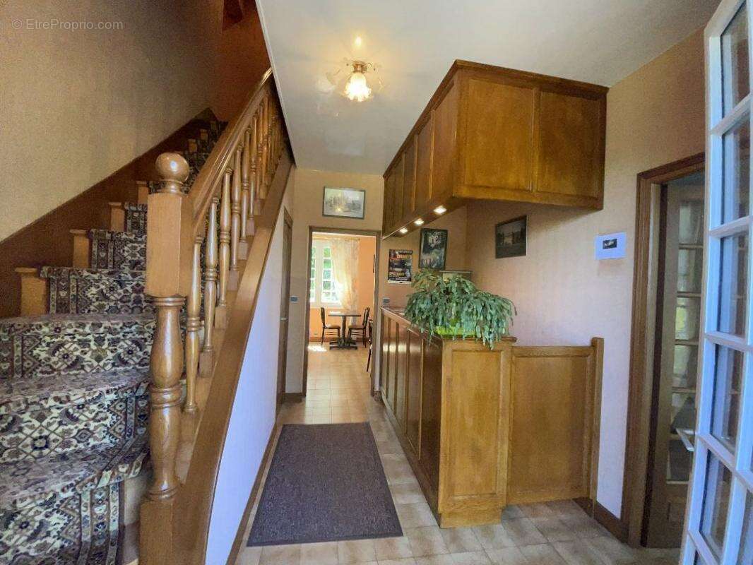 Maison à ARNAC-POMPADOUR