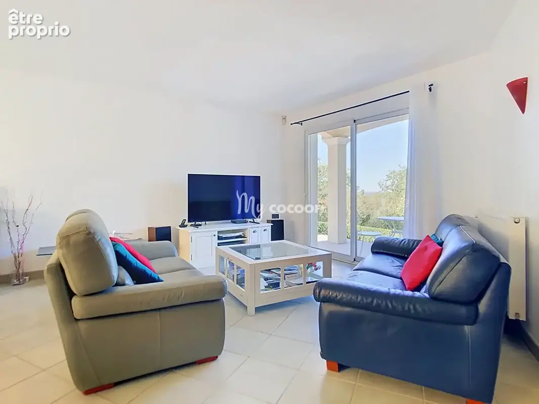 Maison - T5 - 120 m² - photo 8