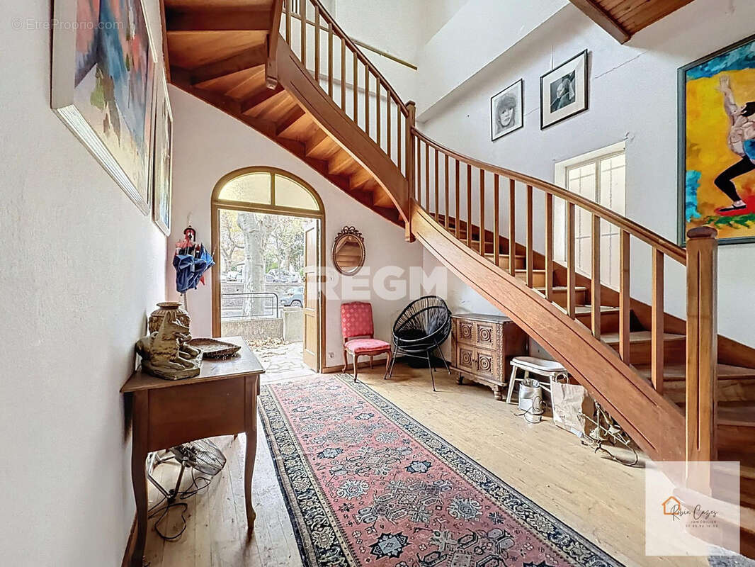 Appartement à LAMALOU-LES-BAINS