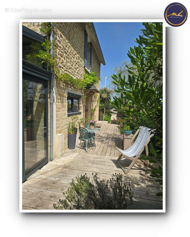 Maison à BERNIERES-SUR-MER
