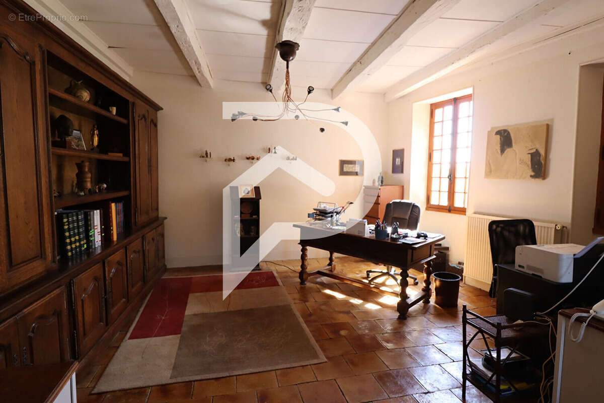 Ensemble de 3 batisses de caractère rénovés 1685M² de terrain - photo 6