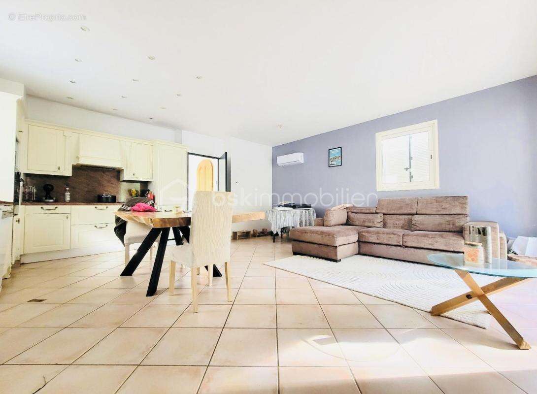 Maison à LA CADIERE-D&#039;AZUR