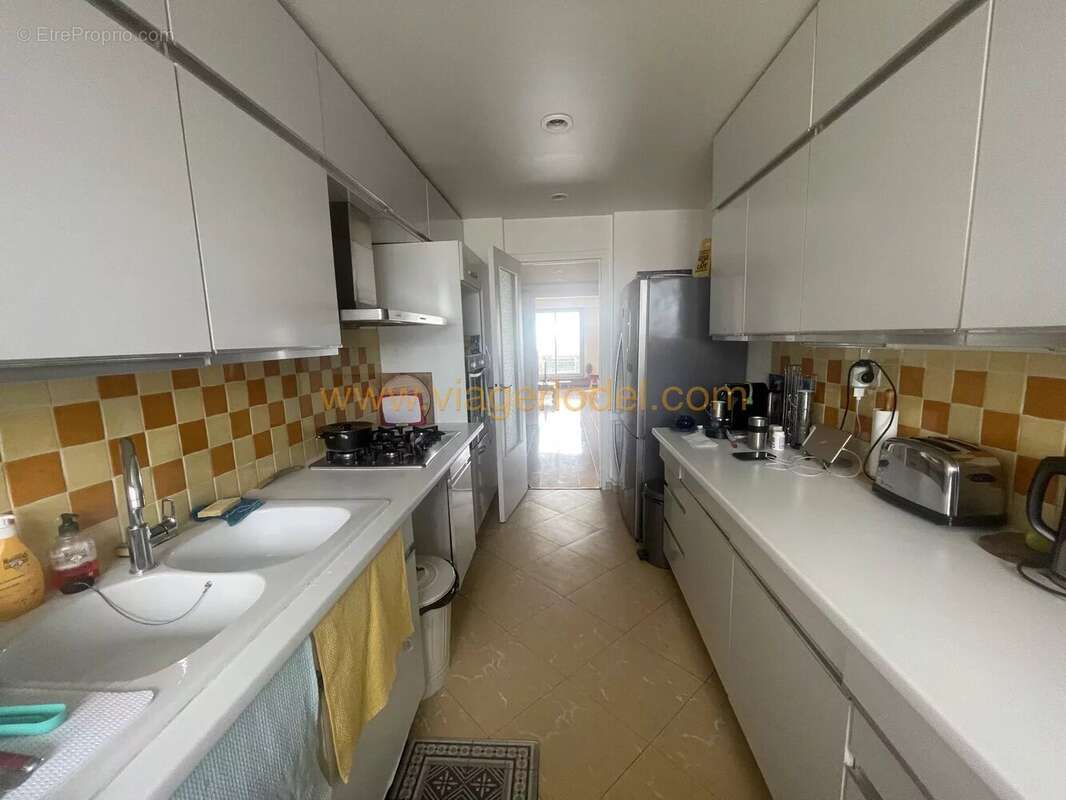 Appartement à COURBEVOIE