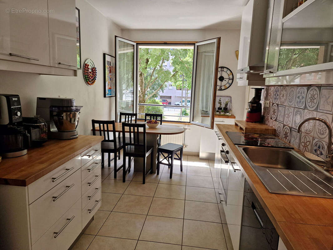 Appartement à LYON-3E