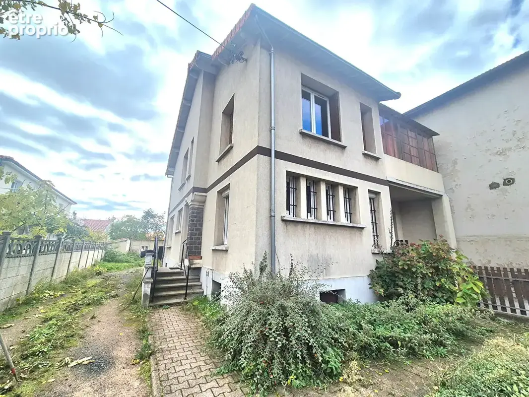 CLERMONT-FERRAND / Ensemble immobilier à fort potentiel sur 611 M2 de terrain ! - photo 3