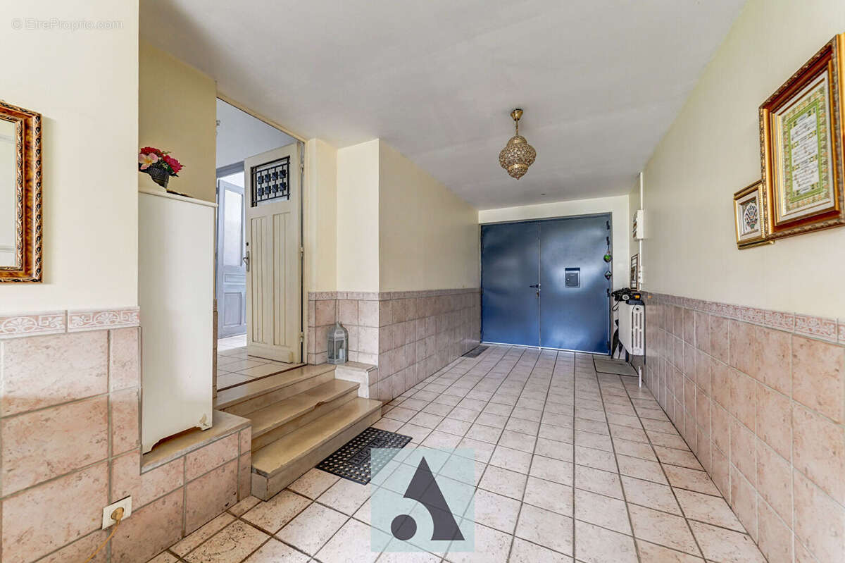 Maison à LYON-8E