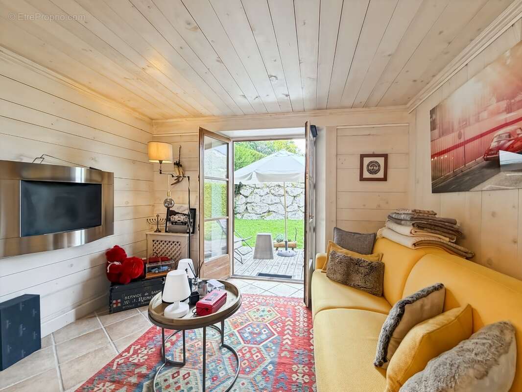 A VENDRE - Appartement T4 en rez de jardin - MEGEVE - photo 6