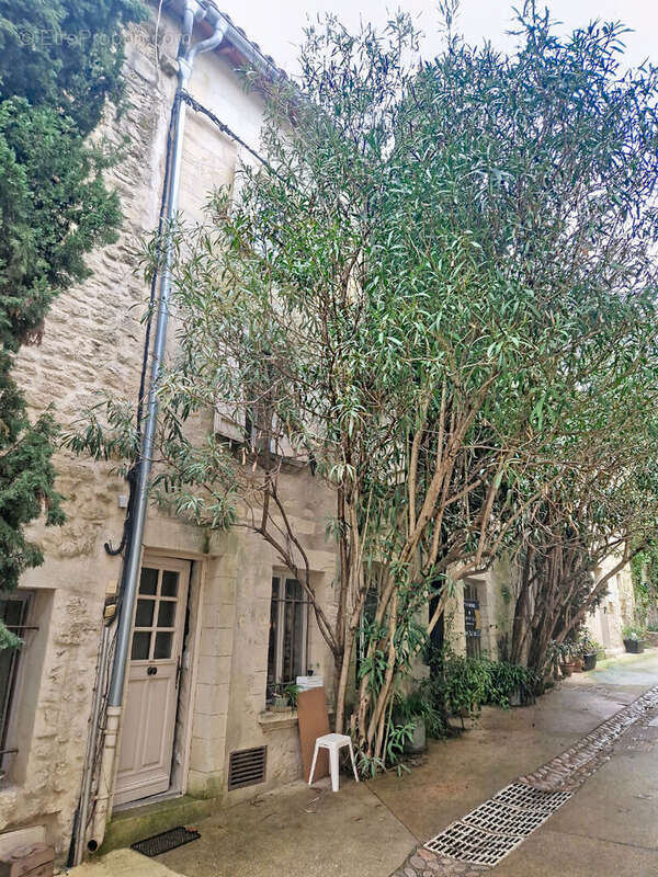 Maison à VILLENEUVE-LES-AVIGNON