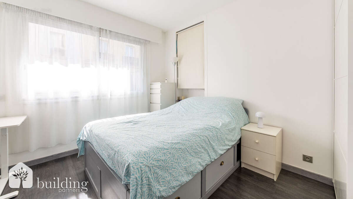 Appartement à LEVALLOIS-PERRET