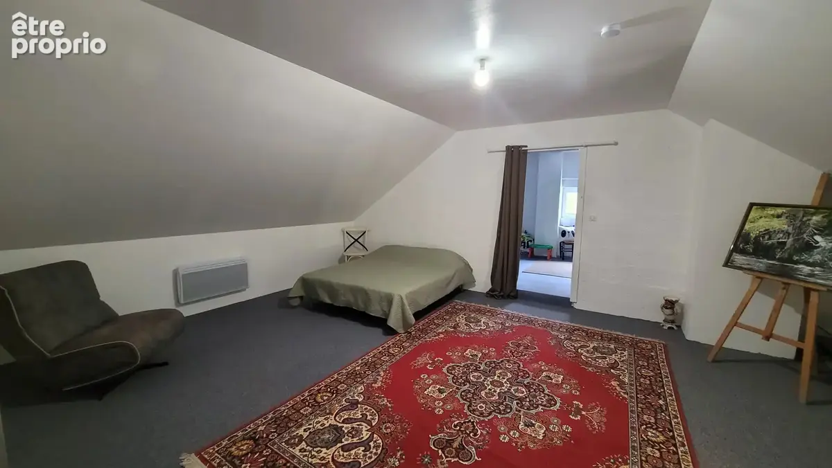 Grande maison familiale avec piscine à Sornay - photo 11