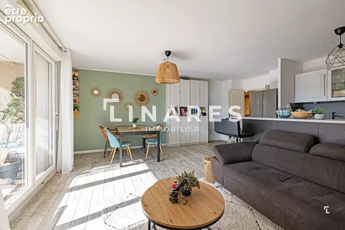 CANTINI ÉLÉGANCE - Appartement T4 de 84m² - Terrasses - Box - 13008 - photo 5