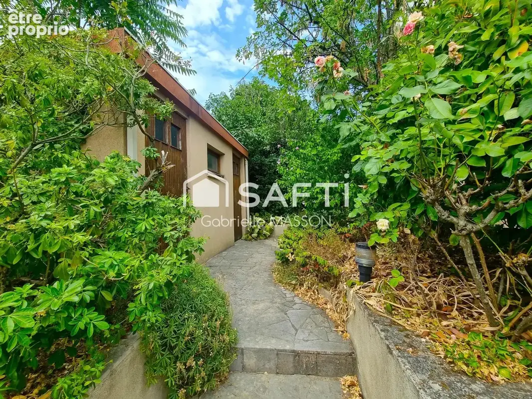 Photo 1 - Maison à GENTILLY