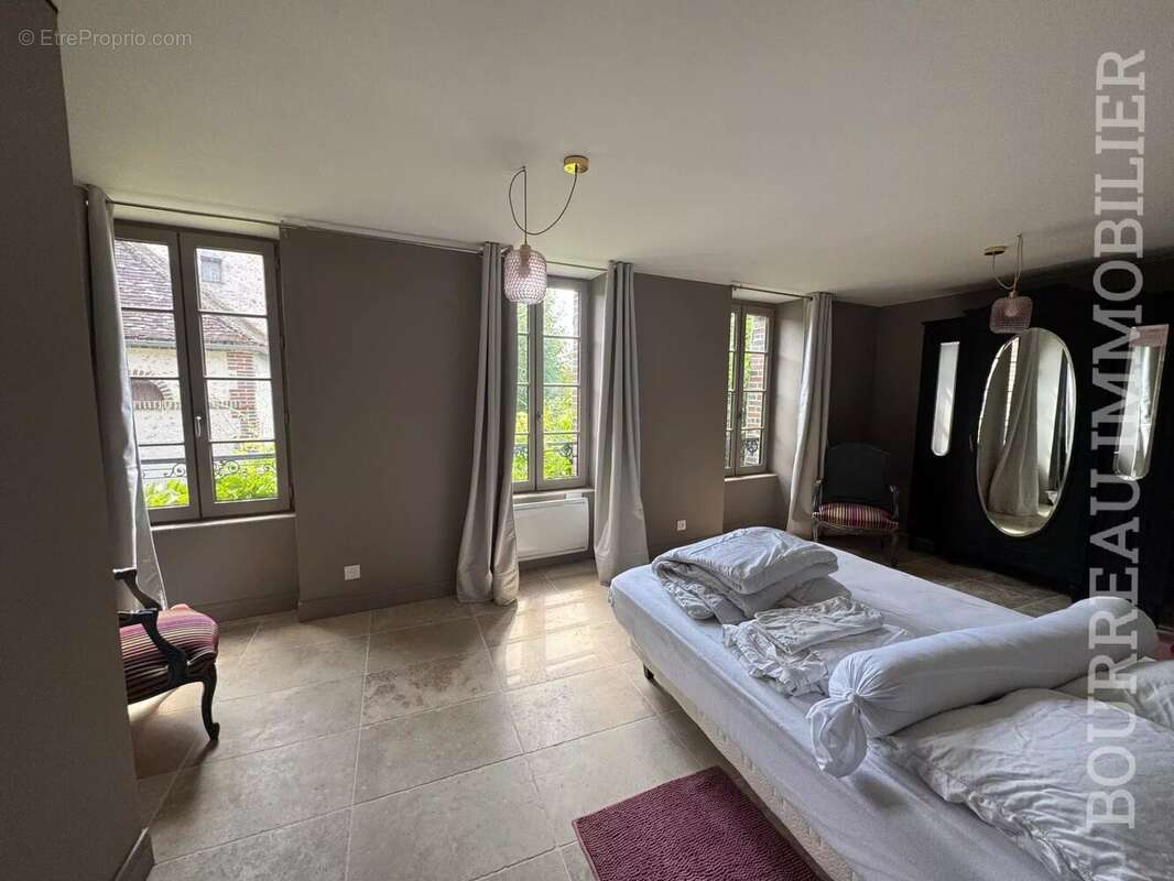 Maison à CEZY
