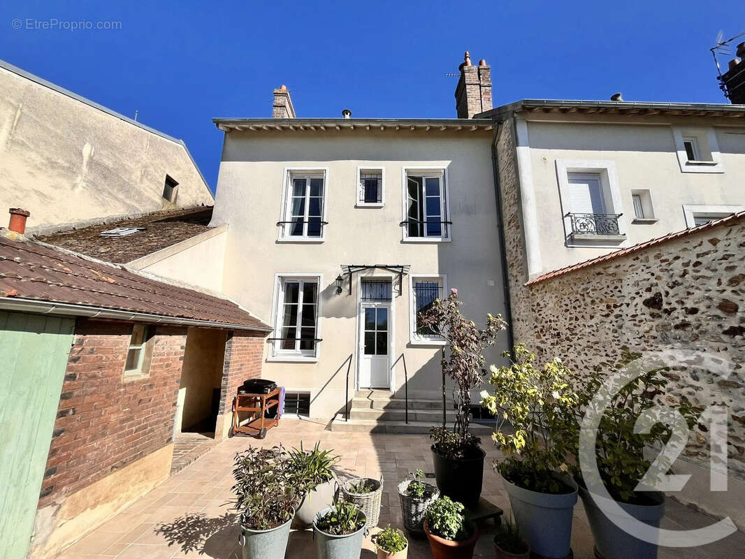 Maison à NANGIS