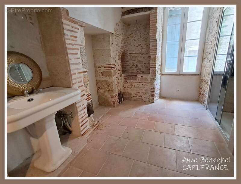 Lamontjoie Maison de village à vendre 196m2,à terminer de rénover - photo 8