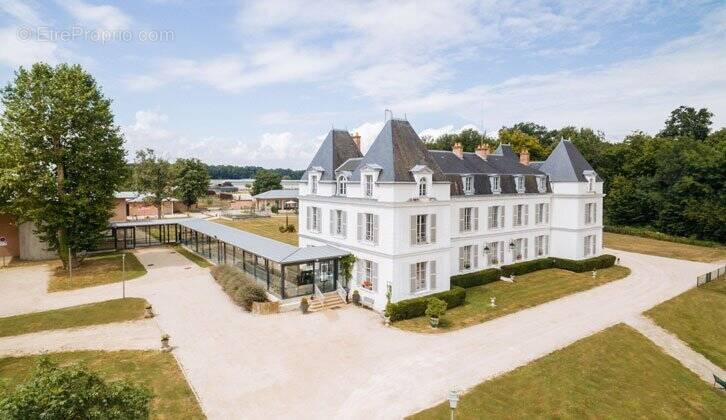 Appartement à BOMBON