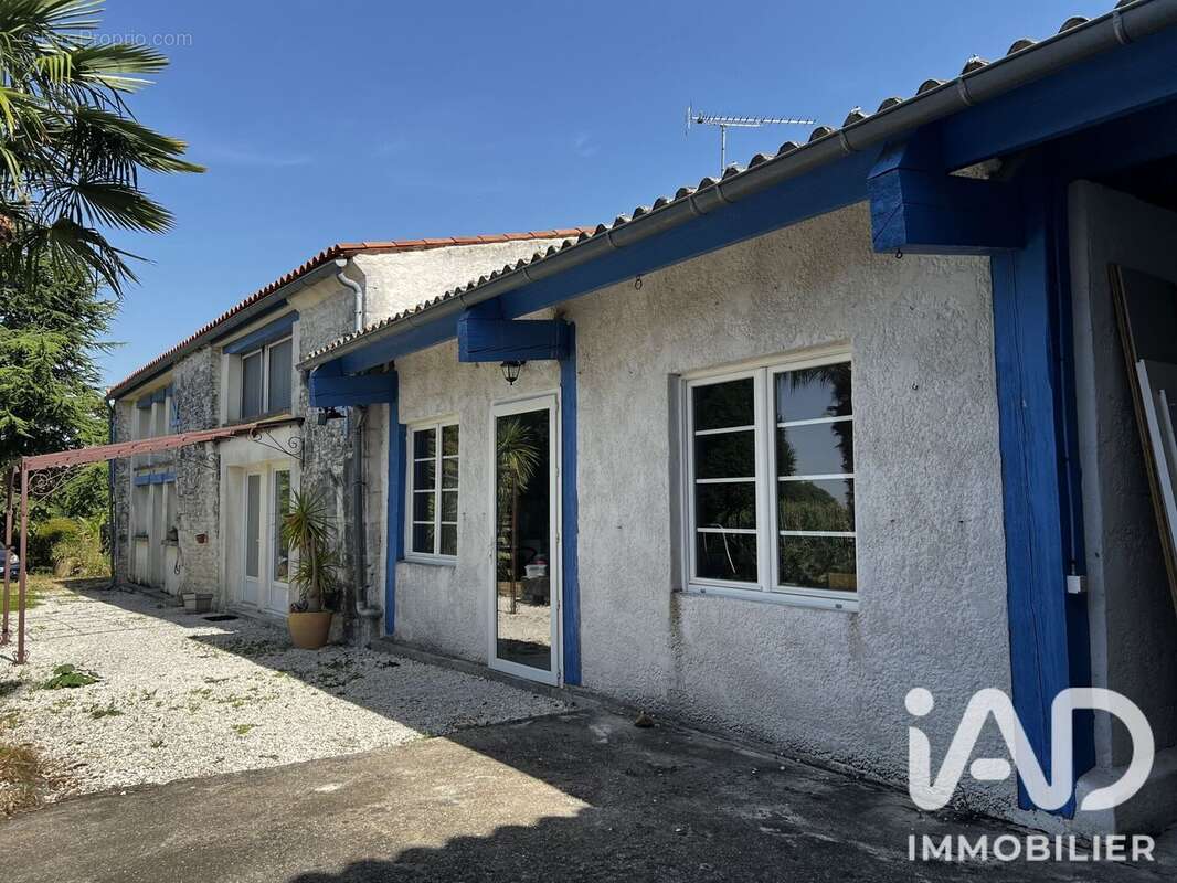 Maison 173 m² à Geay  - photo 2