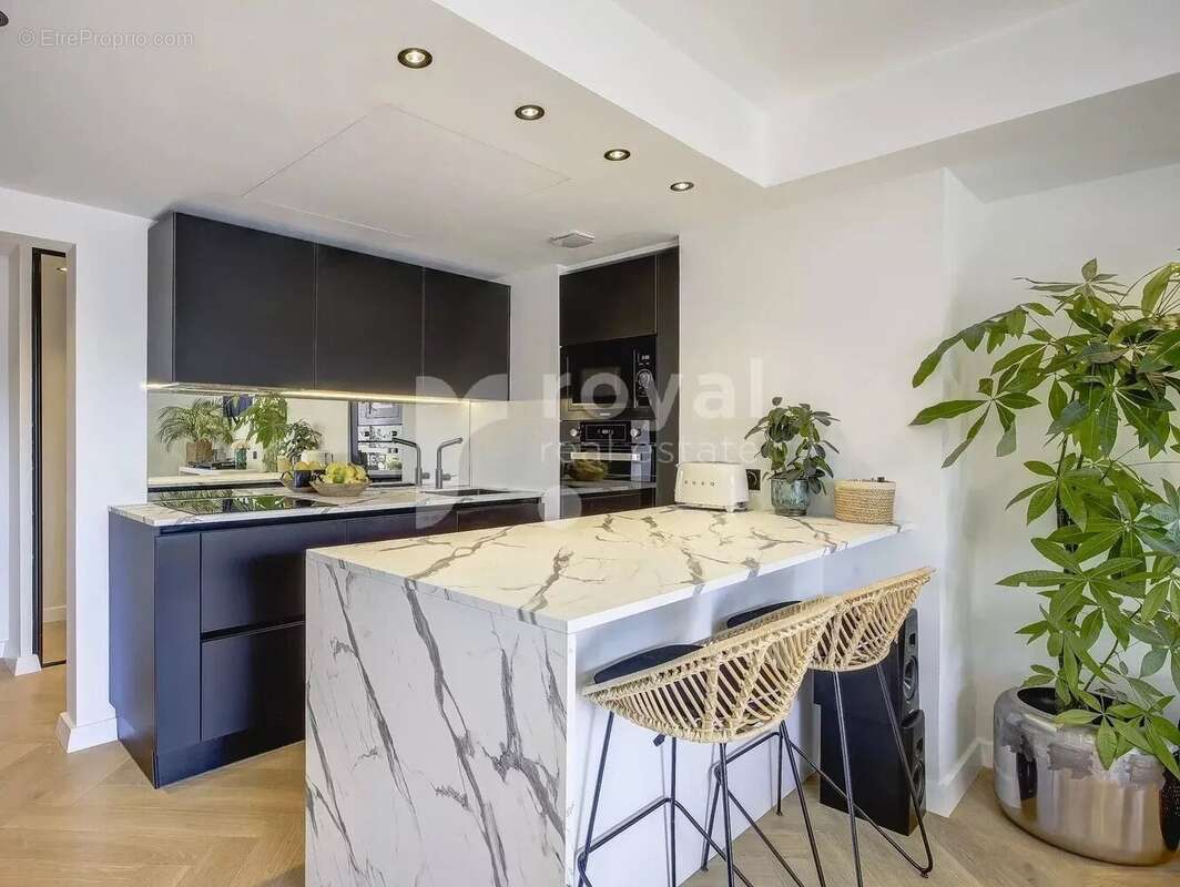 Appartement à MOUGINS