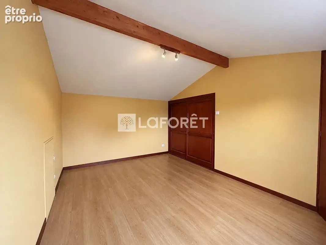Maison Fargues Saint Hilaire 6 pièce(s) 124 m2 - photo 9