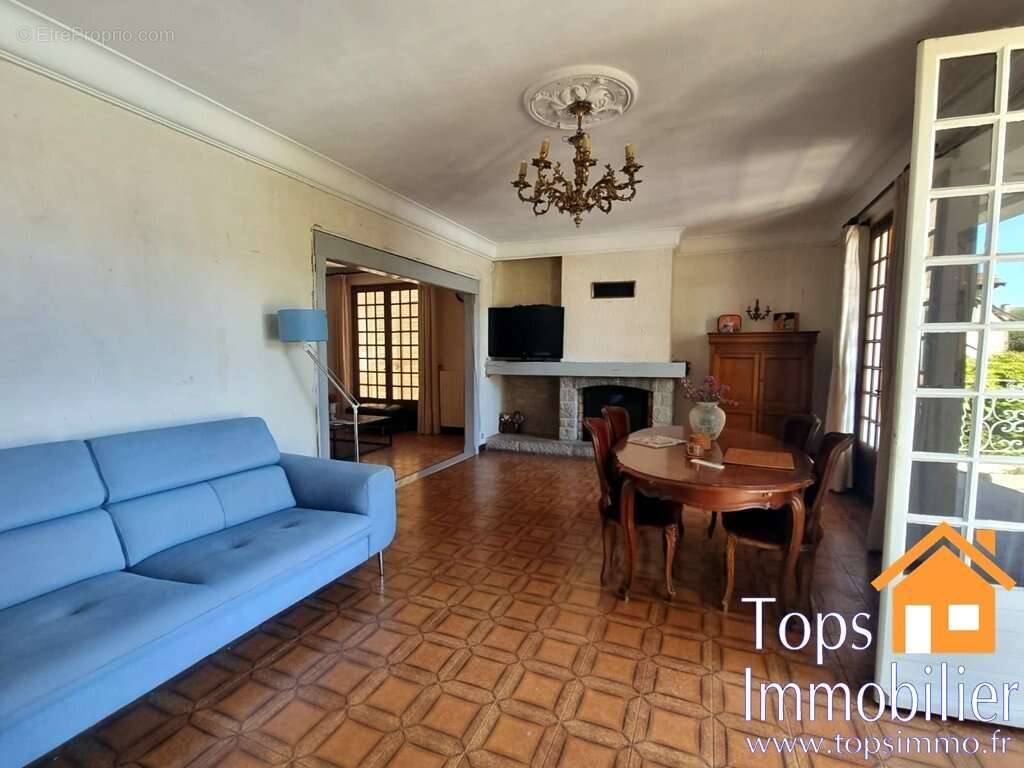 Maison à VILLEFRANCHE-DE-ROUERGUE