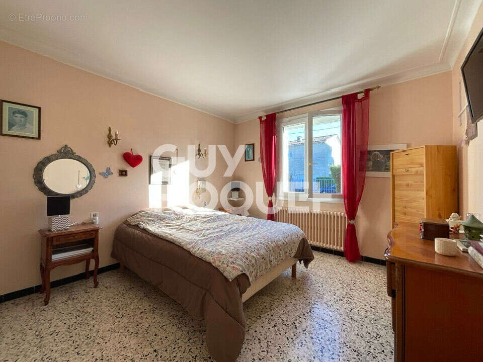 Maison à L&#039;ISLE-SUR-LA-SORGUE