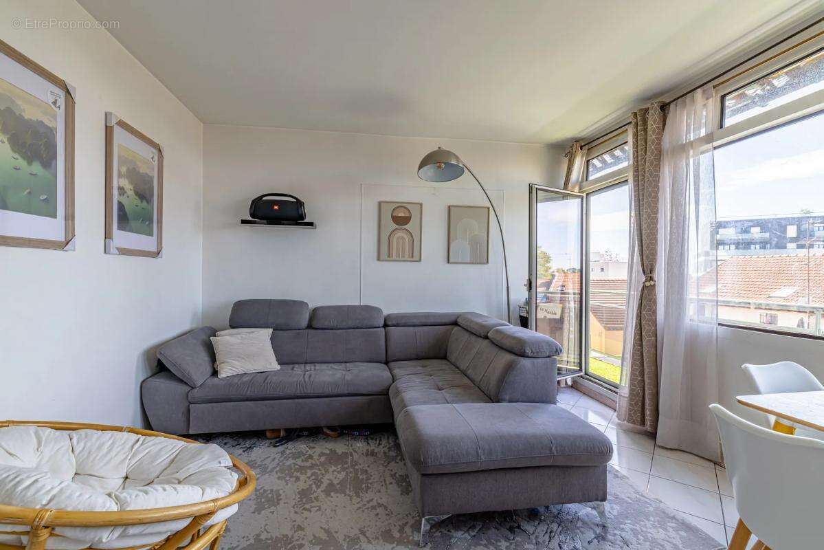 Appartement à LIVRY-GARGAN