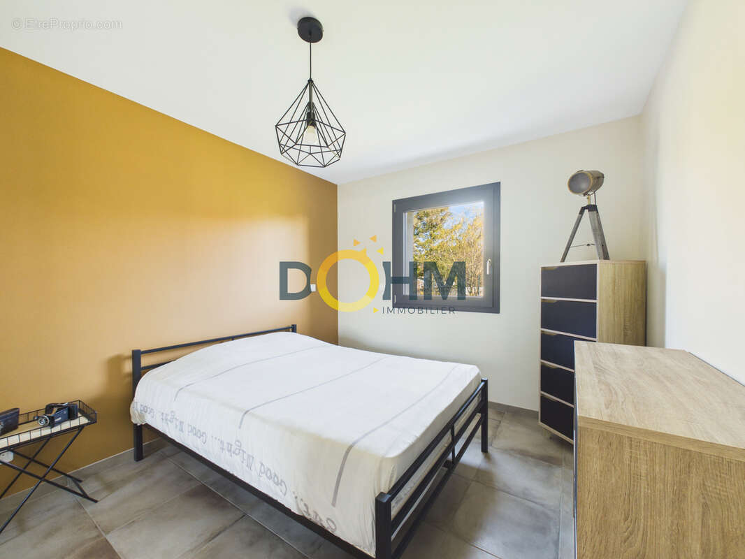 Maison 182m2, 4 chambres voire 5, sur terrain clos et arbore de 900m2 - photo 11