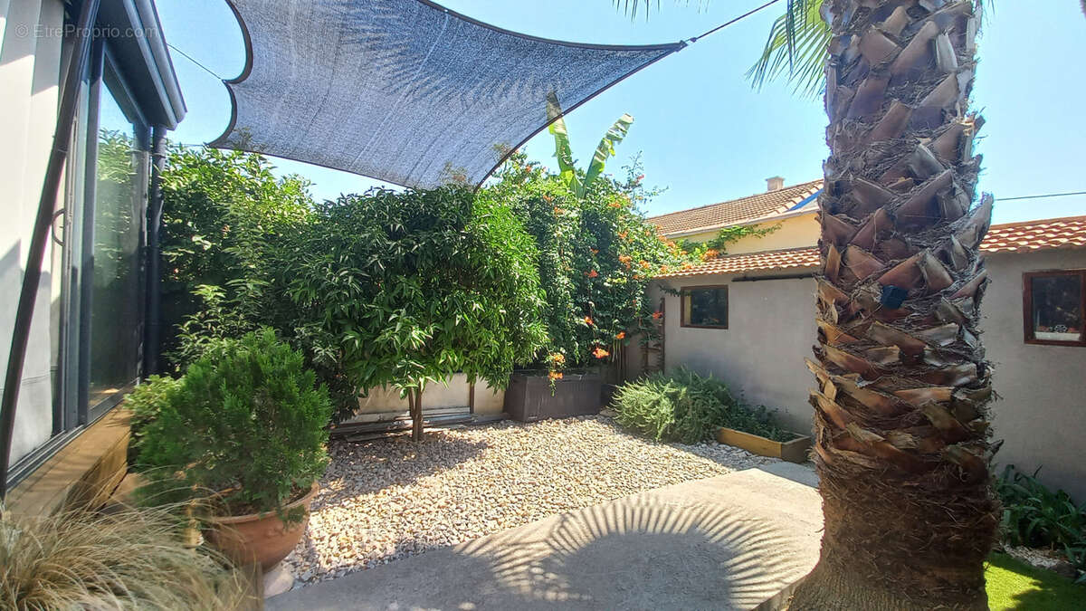 Champ de Mars/ Bassin, appartement T3 jardin. - photo 19