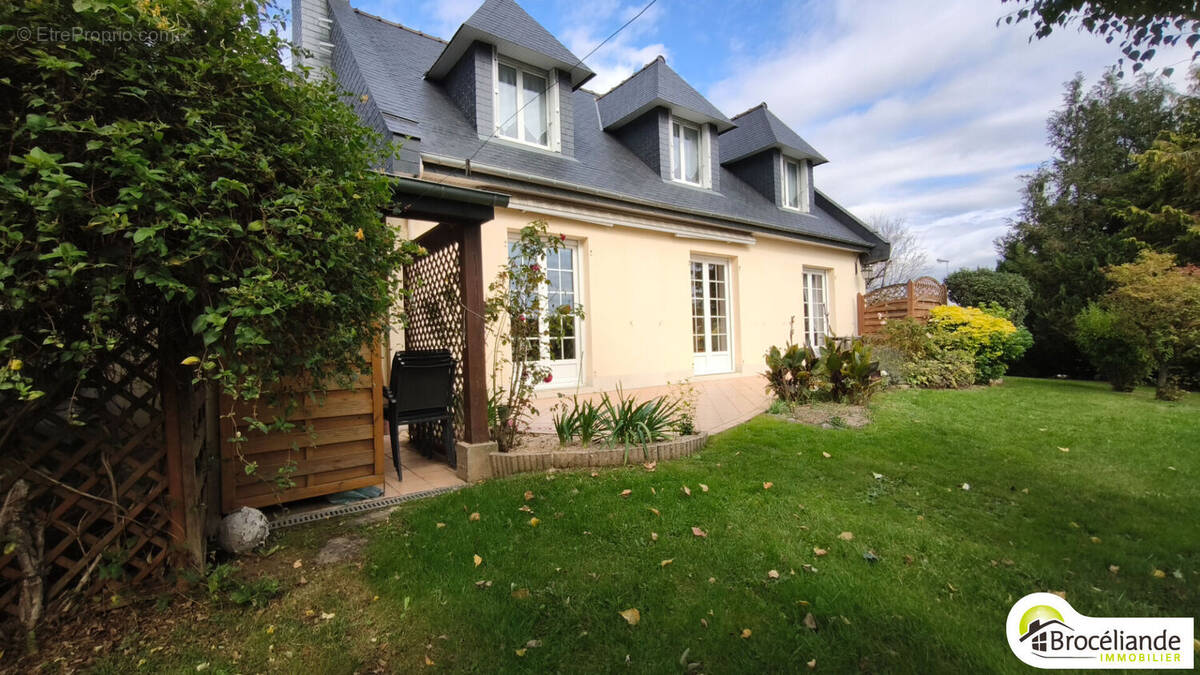 Maison à SAINT-GILLES