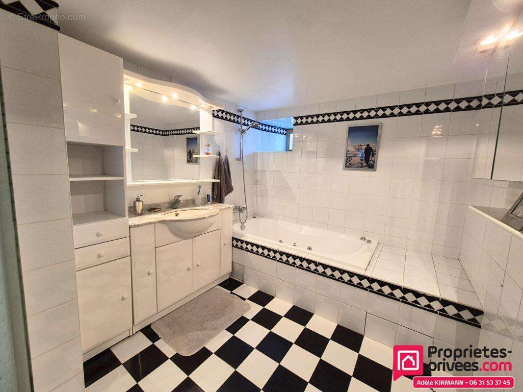 Maison à BELLEGARDE-SUR-VALSERINE