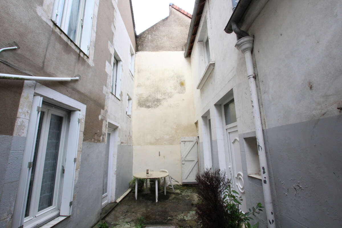 Maison à LA CHARITE-SUR-LOIRE