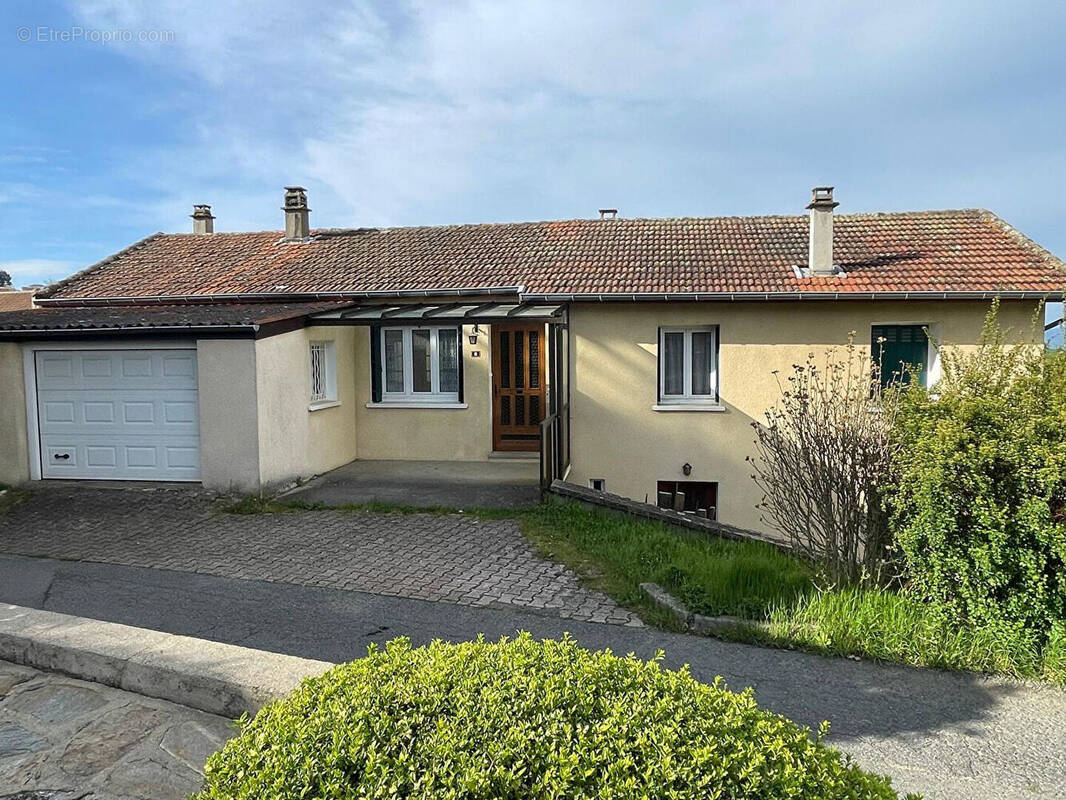 Maison à SAINT-HEAND