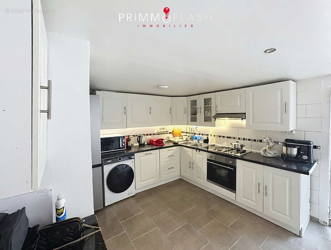 BOBIGNY - Maison 5 pièces, 82 m² + accès voiture - photo 3