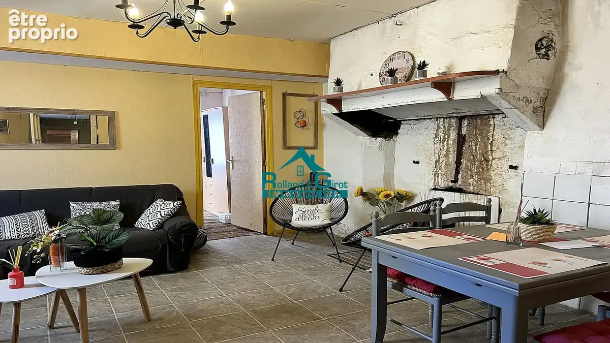 Maison en pierres - Idélalement située -TRAVAUX à PREVOIR - photo 6