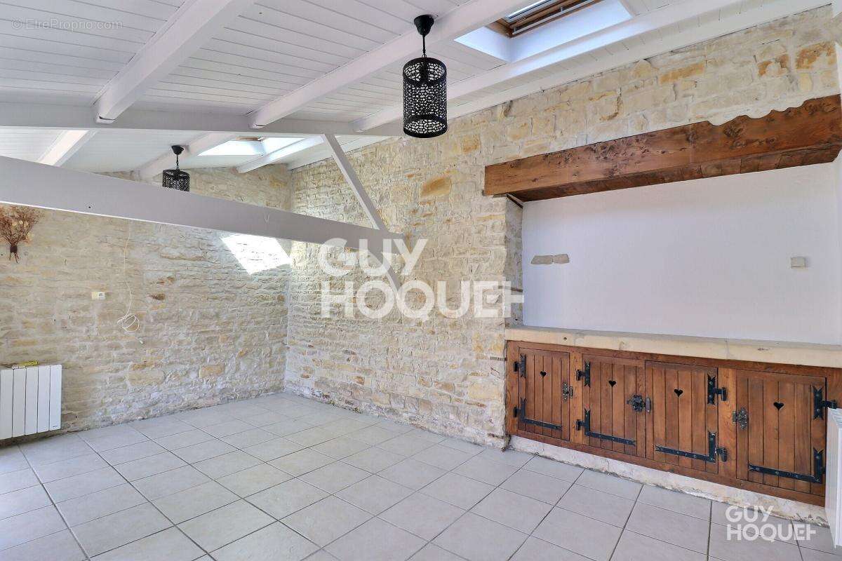 Maison à VOUHE