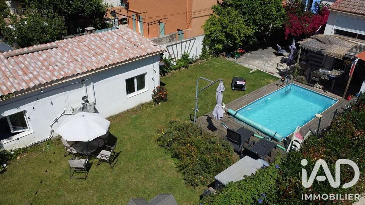 Maison 141 m² à La Seyne-Sur-Mer  - photo 2