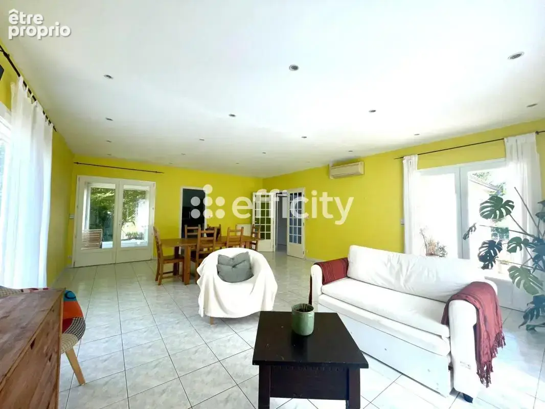 Maison 6 pièces 144 m² à vendre à Aigre (16140) - photo 6
